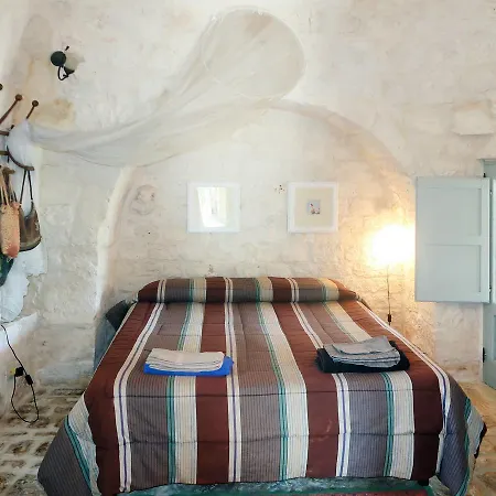 Trullo Degli Immaculati 200s بيت للعطل