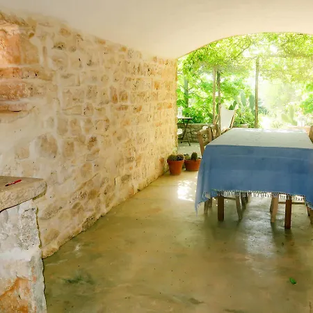Trullo Degli Immaculati 200s بيت للعطل تْشيستيرنِنو